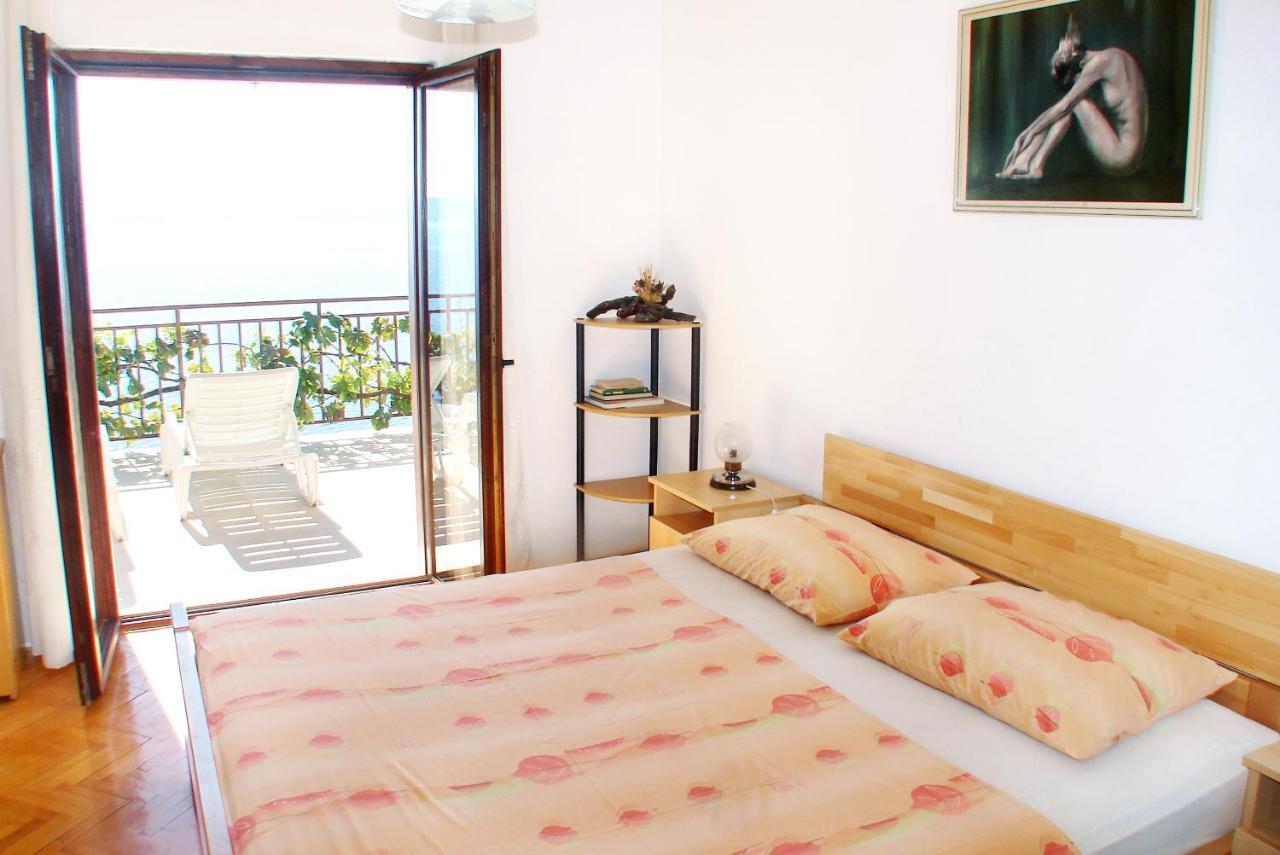 Apartments By The Sea Pisak, Omis - 658 Mimice Zewnętrze zdjęcie